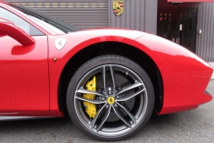 Ferrari488GTB用ロベルタ・リフターシステム フロントリフトアップ