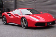 Ferrari488GTB用ロベルタ・リフターシステム 好評発売中です。488GTB純正の油圧リフトシステムに対し、ロベルタ・リフターシステムは50%リフト量UP。