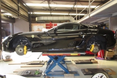 Ferrari599 ロベルタ・リフターシステムお取り付け。車高のセッティングにつきましてもお気軽にお問い合わせください。