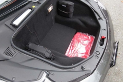 ロベルタ・リフターシステム取り付け後も、ラゲッジルームなど荷室スペースはそのままお使いいただけます。