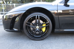 Ferrari F430 ロベルタ・リフターシステム（フロント）のリフトアップ。