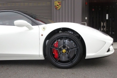 ROBERUTA Lifter System for Ferrari 458 Speciale.