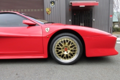 ケーニッヒ テスタロッサのリフトアップです。