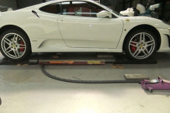 FerrariF430 リフターお取付け。