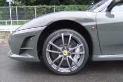 Ferrari430スクーデリア用フロント側リフトアップの模様。