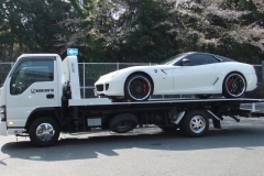 Ferrari 599 with ROBERUTA lifter system