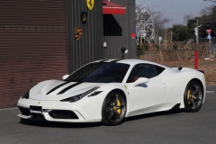 Ferrari458 speciale that was attached ROBERUTA lifter system.
