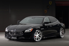 Maserati ・クアトロポルテ用ロベルタ・リフターシステム。好評発売中です。