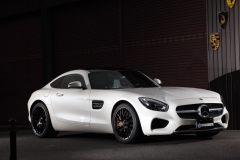 Mercedes AMG GTS ロベルタ・リフターシステム（フロント）お取り付けいたしました。AMG GT用リフターシステムも大変好評をいただいております。ぜひお気軽にお問い合わせください。