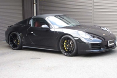 991.2型911シリーズ用ロベルタ・リフターシステム 好評発売中です。お問い合わせください。（写真：991.2型Porsche911タルガ）