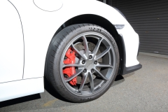 Porsche ケイマンGT4 フロントリフトアップ。