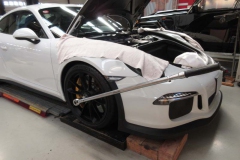 Porsche991 GT3RS用ロベルタ・リフターシステム 作業中。お気軽にお問い合わせください。