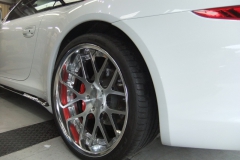 カレラ4S リアのリフトアップです。991シリーズ用前後ロベルタ・リフターシステムにお取付けも、お気軽にお問い合わせください。