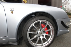 Porsche 911（993タイプ）用ロベルタ・リフターシステムもラインナップしております。