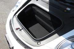 Porsche 991 GT3 ロベルタ・リフターシステム装着後もラゲッジスペースはそのままお使いいただけます。