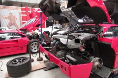 コーナーストーンズ様よりF40が2台入庫。